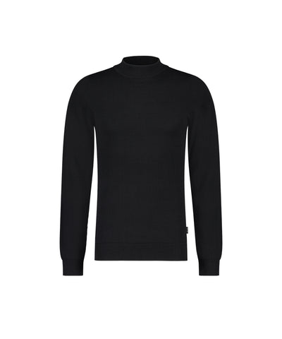 Zwarte slim-fit trui van Saint Steve met mock neck